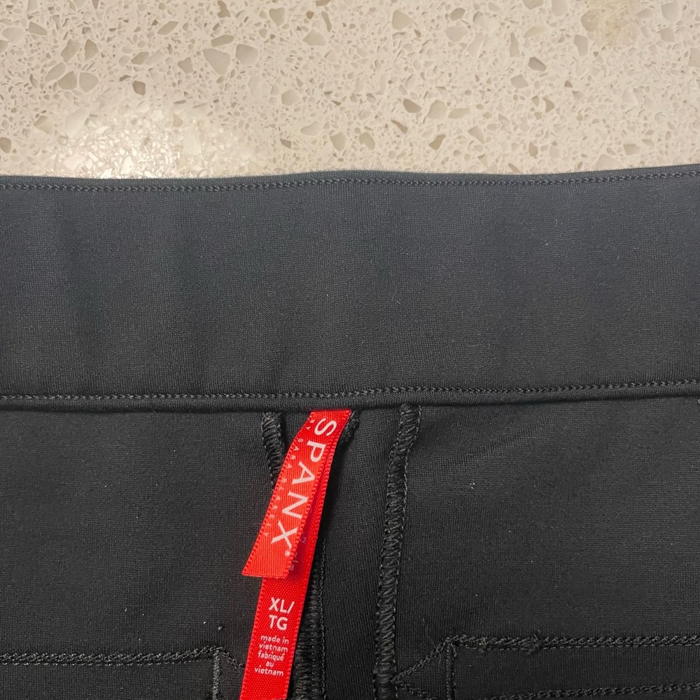 SPANX The Perfect Black Pant, Ankle Backseam Skinny Pants - 20251R - Black - XL - Picture 4 of 6
